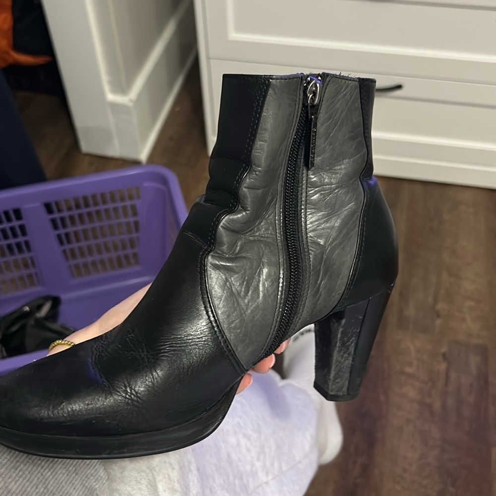 Beautifeel Booties - Picture 2 of 5